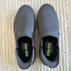 -Sketchers Slip-on D’Lux Walker WIDE